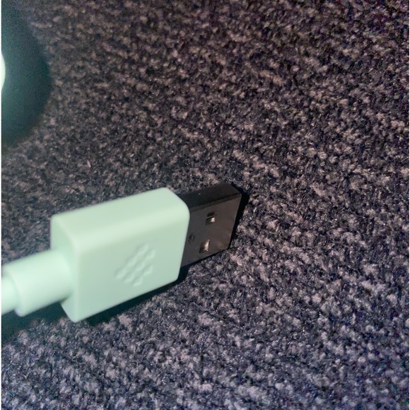 New 8Bitdo Wired Controller - Picture 8 of 8